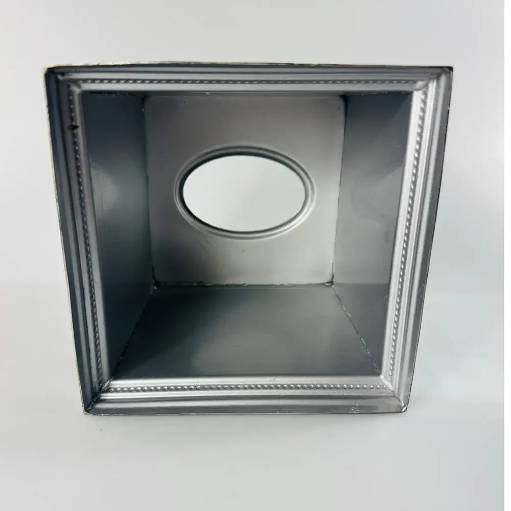 None and/or Unknown silver mirrored